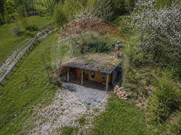 Domeniu Agro-Turistic 6.2ha, Glamping,Case Hobbit&Autonomie Energetica