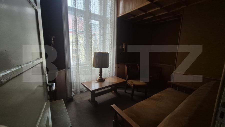 Birou de inchriat, 255 mp, zona Ultracentrala, cladire autorizata PSI