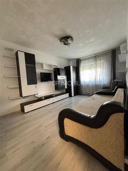 Inchiriere  Apartament cu 2 camere decomandat Mircea cel Batran - 2