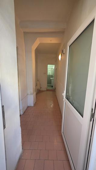 Piata Ovidiu , Centru vechi, 4 camere , 2 bai