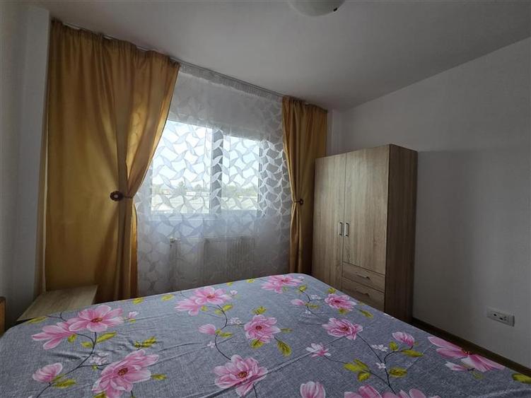 Inchiriere apartament spatios cu 3 camere decomandate. Zona Republicii, Bacau