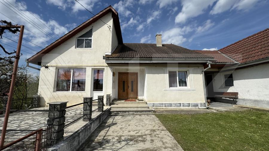 Casă de vânzare, în Sigmir și 10 ari de teren