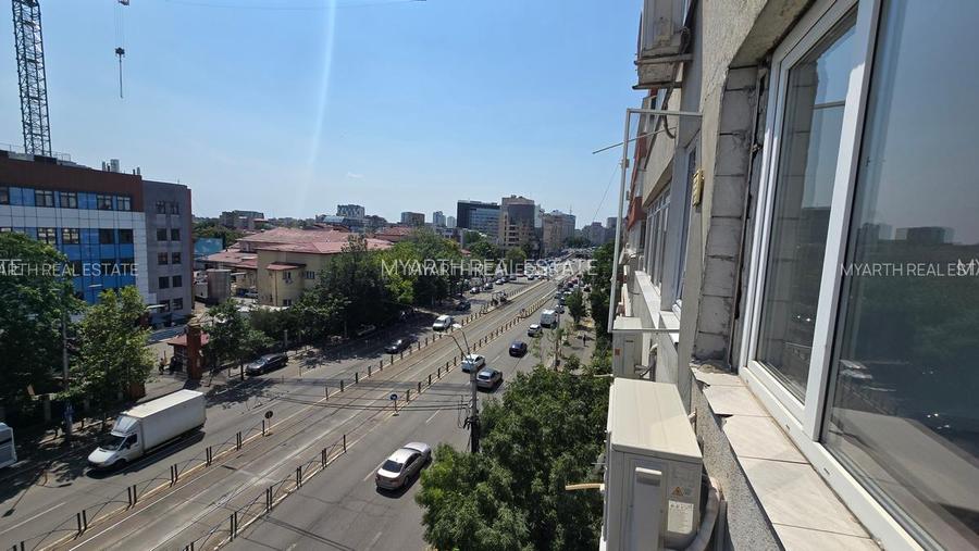 Piața Victoriei | 2 camere renovate | Mobilat și utilat | 50 mp
