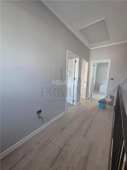 DUPLEX INDIVIDUAL -   Despartit prin camera Tehnica  - bucatarie inchisa -  2 Fr - 12