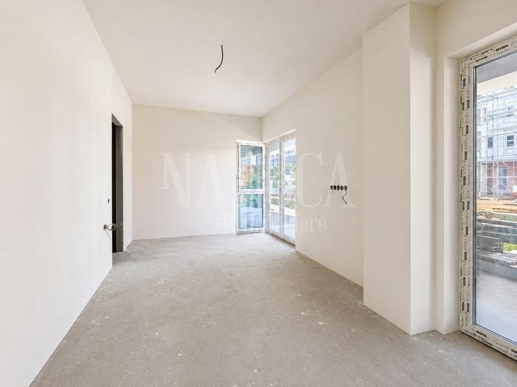 Apartament 3 camere de vanzare in Floresti