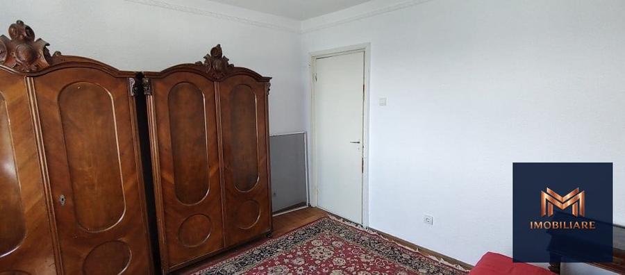 Apartament 2 camere,D, etaj 8 cu lift nou,zona centrala_Liceu Eminescu
