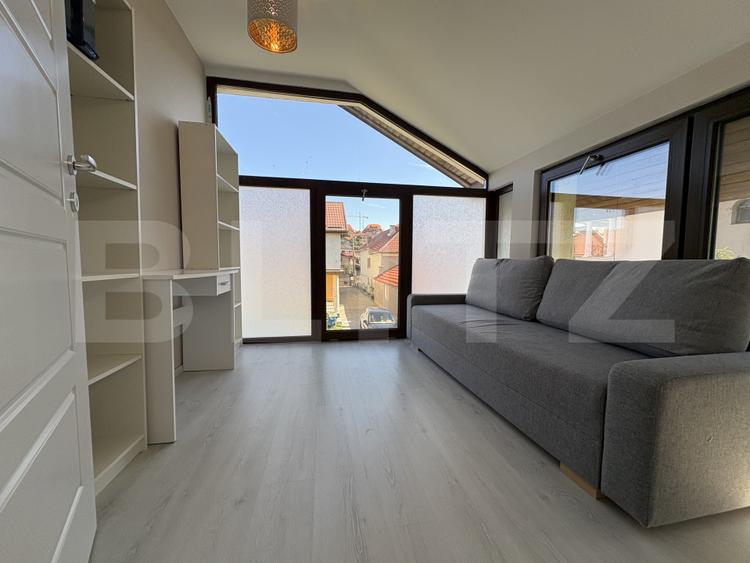 Casa 5 camere, moderna, curte, zona Regal Baciu