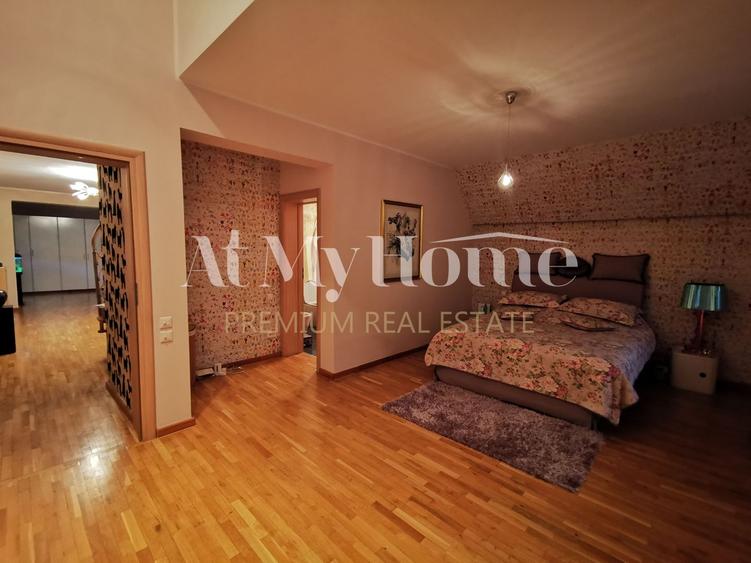 Vila Superba cu 7 camere, complet mobilata si utilata, piscina proprie