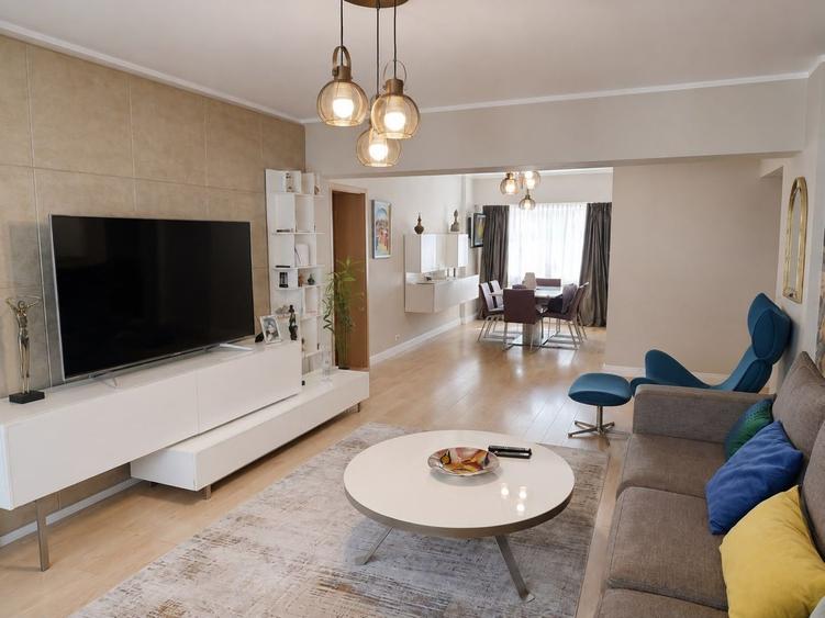 Apartament 4 camere | Piața Victoriei – Calea Victoriei