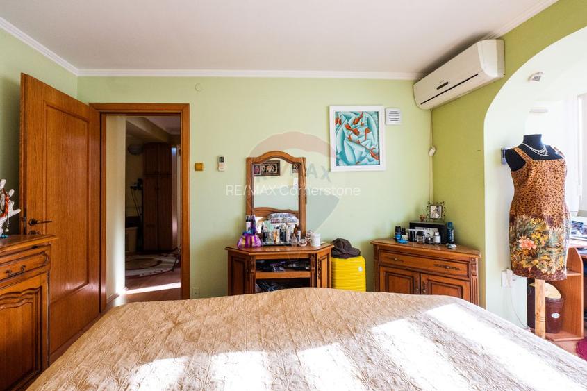 Apartament cu 3 camere de vânzare în Centrul orașului Câmpulung - 23