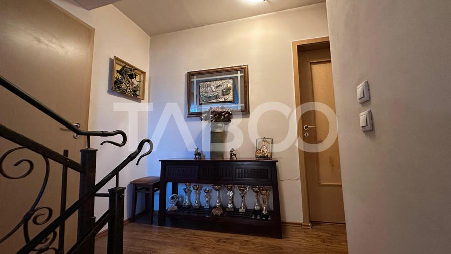 Casa 290mpu Individuala cu garaj teren liber 550m zona Selimbar Sibiu