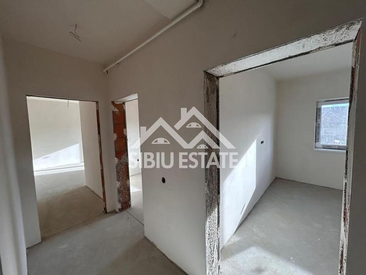 3 Camere, 2 Bai, 1Balcon si 2 Locuri de Parcare