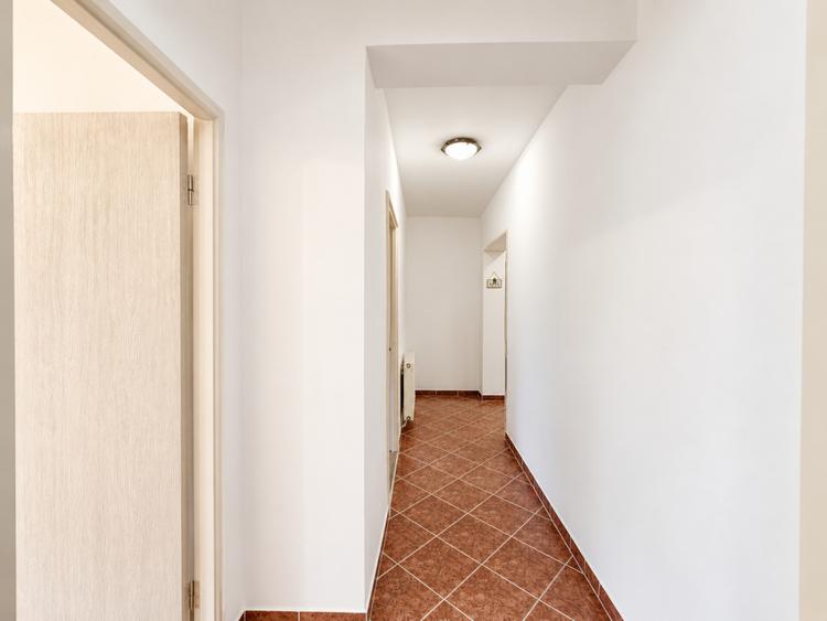 Apartament cu 2 camere, 50 mp utili, la parter – Piața Nouă, Cisnădie