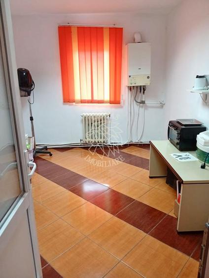 Spatiu comercial 4 camere 70 mp-ideal salon, cabinet-Calea Moldovei