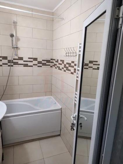 Vanzare apartament 3 camere, Micro 17, Pret 88.000 EURO, sup 64mp