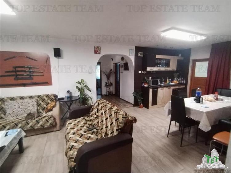 Vila 7 camere- 300 mpu+ curte 2000 mp- Giulesti- Sector 6