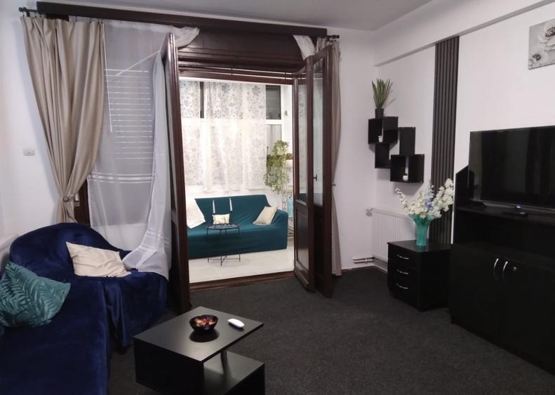 Piata Romana | 2 Camere | Centrala Proprie | Parter | Metrou 3min