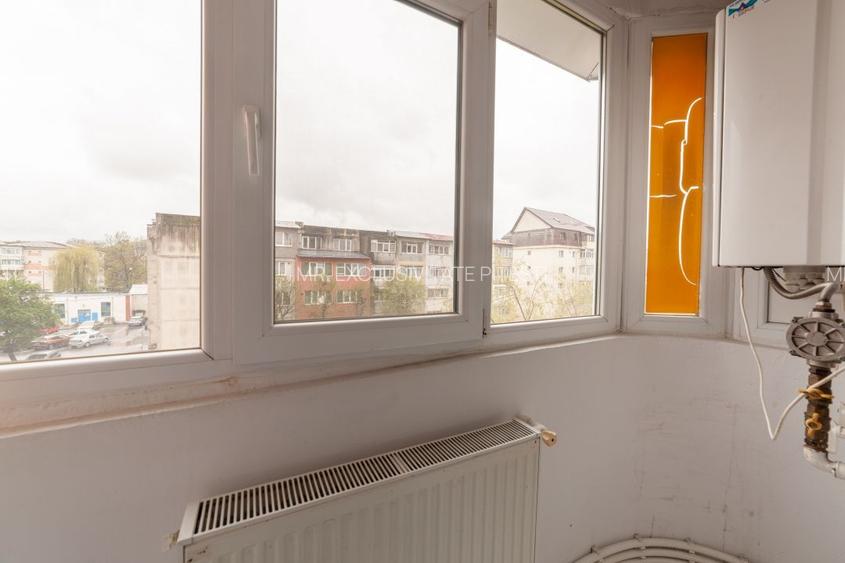Apartament 3 camere - decomandat - 3 balcoane, etaj 3 cu lift, bloc 1991 - 18