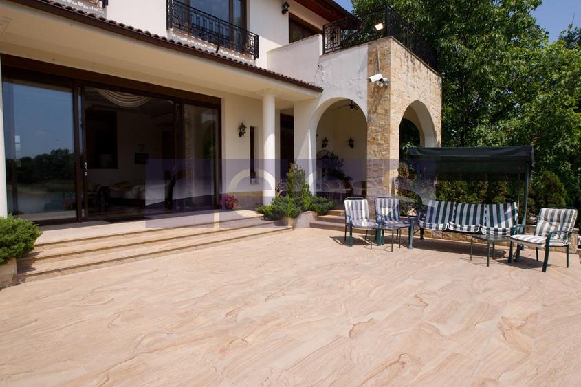 SNAGOV | VILA DE LUX CU 90M DESCHIDERE LA LAC | POZITIE EXCEPTIONALA