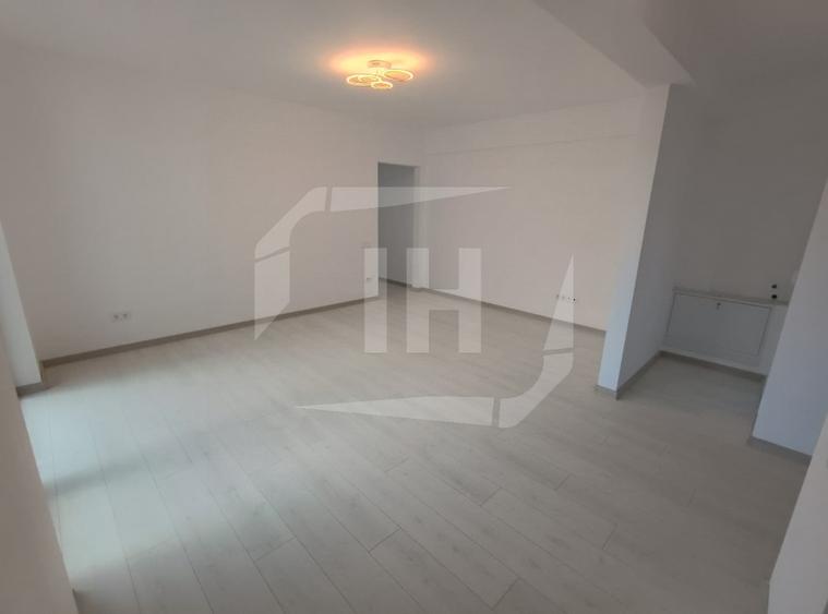 Apartament 3 camere, parcare, finisat, intermediar, curte, zona Pod Ira