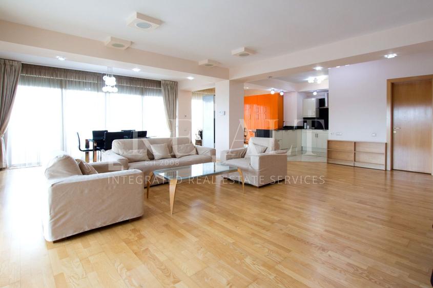 Inchiriere apartament 3 camere | Generos, 2 x Parcare, Acces lift | Domenii