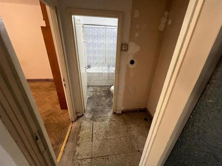 Olimpia - 2 Camere - Centrala proprie - Etaj intermediar cu LIFT - Bloc izolat -