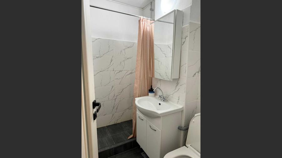 Apartament 2 camere - zona Piața Hermes