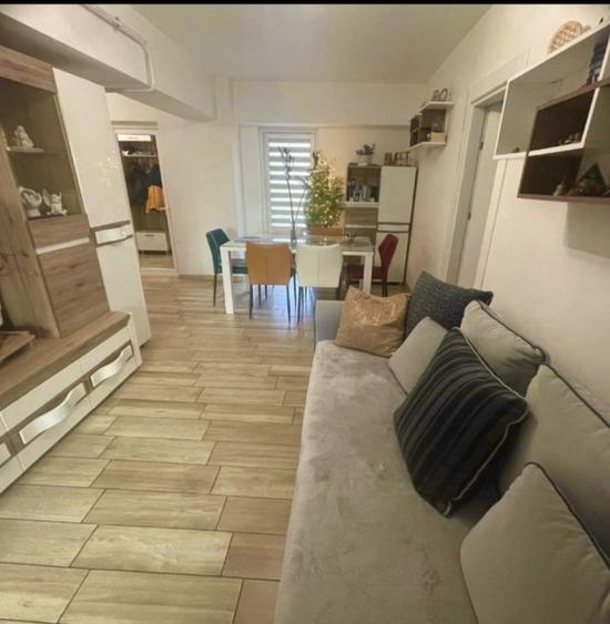 Apartament 3 camere, decomandat 80 mp, zona Garii - Rovine Residence