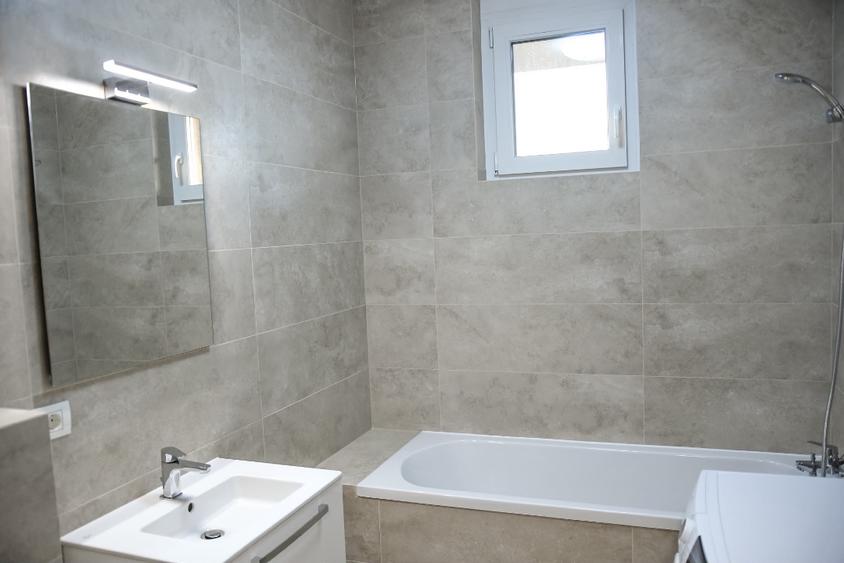 Penthouse de închiriat, Maniu Residence