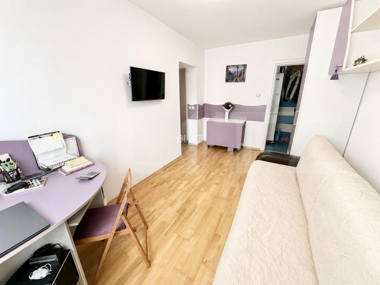 Apartament cu 2 camere, baie cu geam, etaj 3, zona Cetate - 3