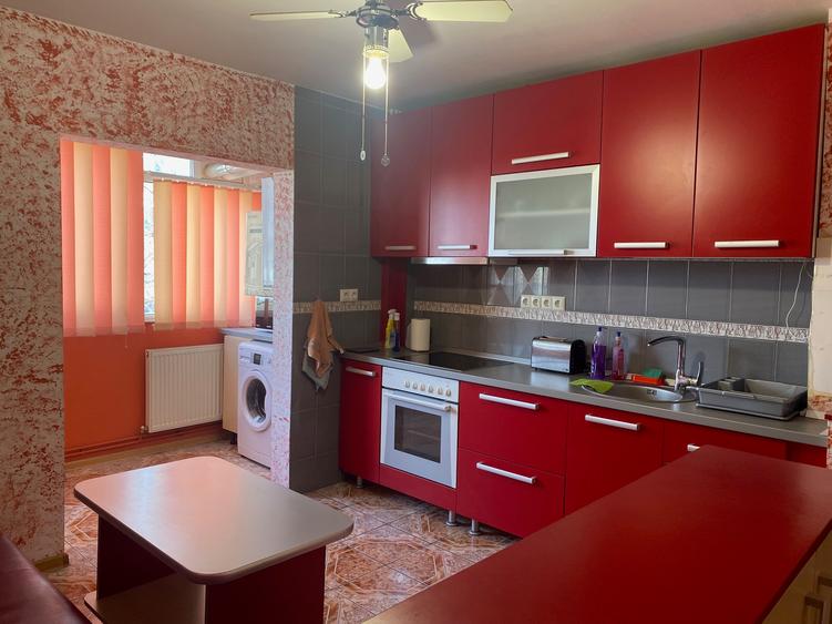 Apartament 2 camere Marasti, zona Expo Transilvania, et.3/4, decomandat