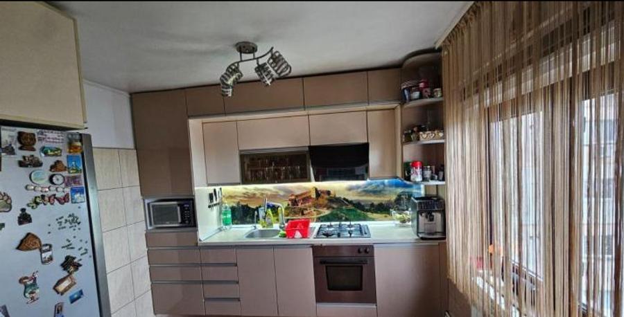 40166 Apartament 3 camere DRuri Soveja