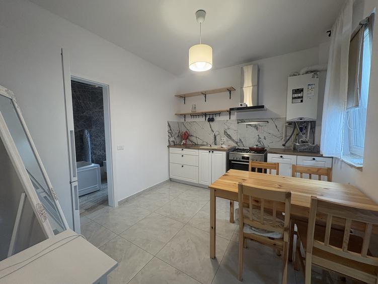 Valea Lupului! Studio modern, parcare,terasa, bucatarie spatioasa!