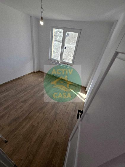 Apartament 3 camere, decomandat, centru, Roman, Neamt