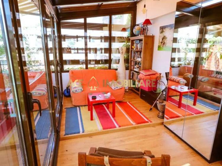 2 Camere de inchiriat | Rosetti | Metrou | Centrala | Parcare |