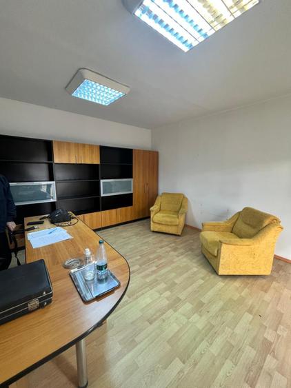 Spatiu comercial multifunctional de inchiriat, Cacica