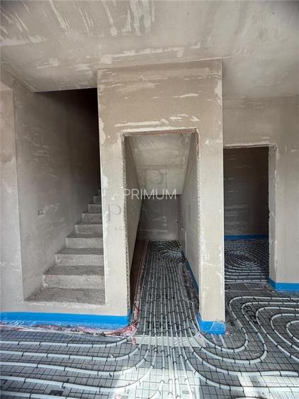 DUPLEX-FOARTE SPATIOS-TEREN GENEROS - COMPARIMENTARE EXCELENTA - 4