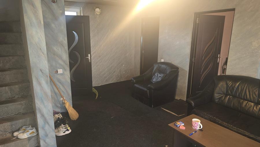 Vand casa in Deva, zona Ceangai, P+E+M + terasa, suprafata totala de teren 48 mp