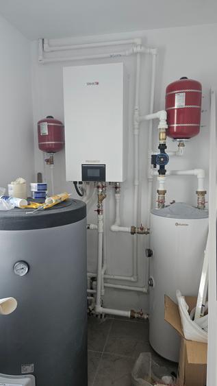 Duplex pe strada Fluturilor 110000+TVA,cu centrala pe gaze si pompa de caldura