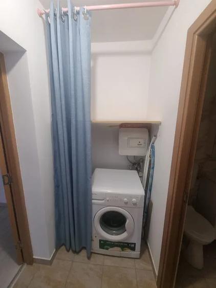 Apartament 2 camere, semidecomandat, 51 mp, mobilat, utilat, parcare, Pajura