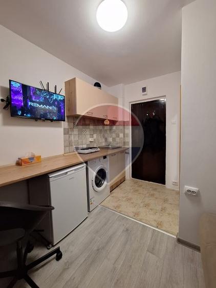Camera de camin de inchiriat | 12mp | Baie proprie | Str Lamaitei