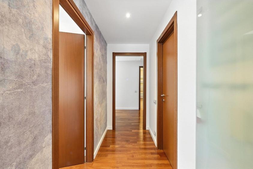Inchiriere Apartament 3 Camere / 2 Locuri de Parcare/ Boxa