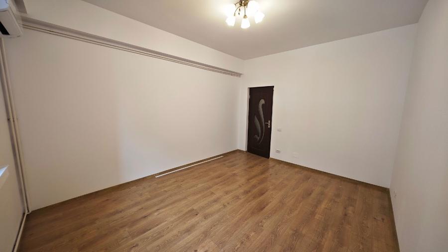 Apartament 3 camere decomandat ultra central renovat complet, disponibil imediat
