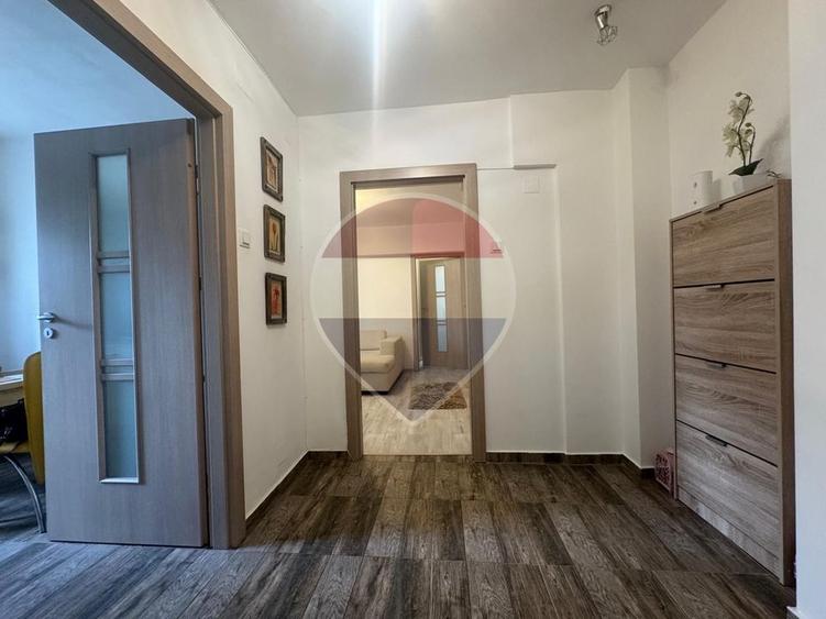 Apartament 2 cam de inchiriat in Drumul Taberei/ metrou Romancierilor