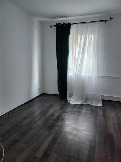 Vanzare Apartament 3 Camere Semidecomandat Covasna