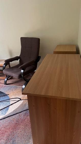 Proprietar închiriez apartament cu 3 camere în zona Lunei + boxa si garaj
