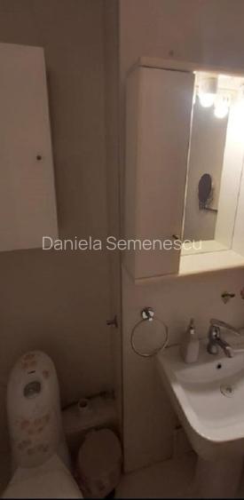 Inchiriez apartament 3 camere, 2 bai ,zona BisericabS.A.Andrei - 10
