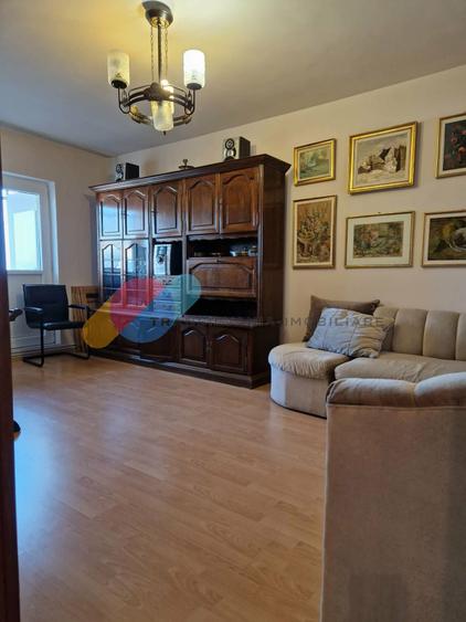 Apartament 4 camere | 82 mp utili | Garaj | Pivniță