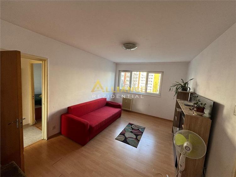 3 Camere Dristor I metrou 7 min