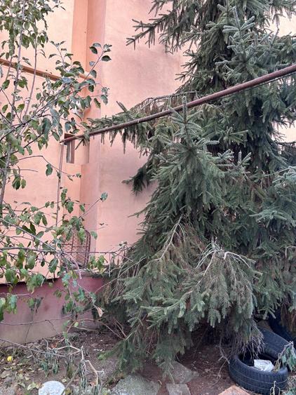 VAND casa cu 2 cam.in Cristesti